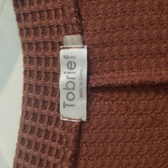 Tobrief v-neck sweater - Picture 2 of 3